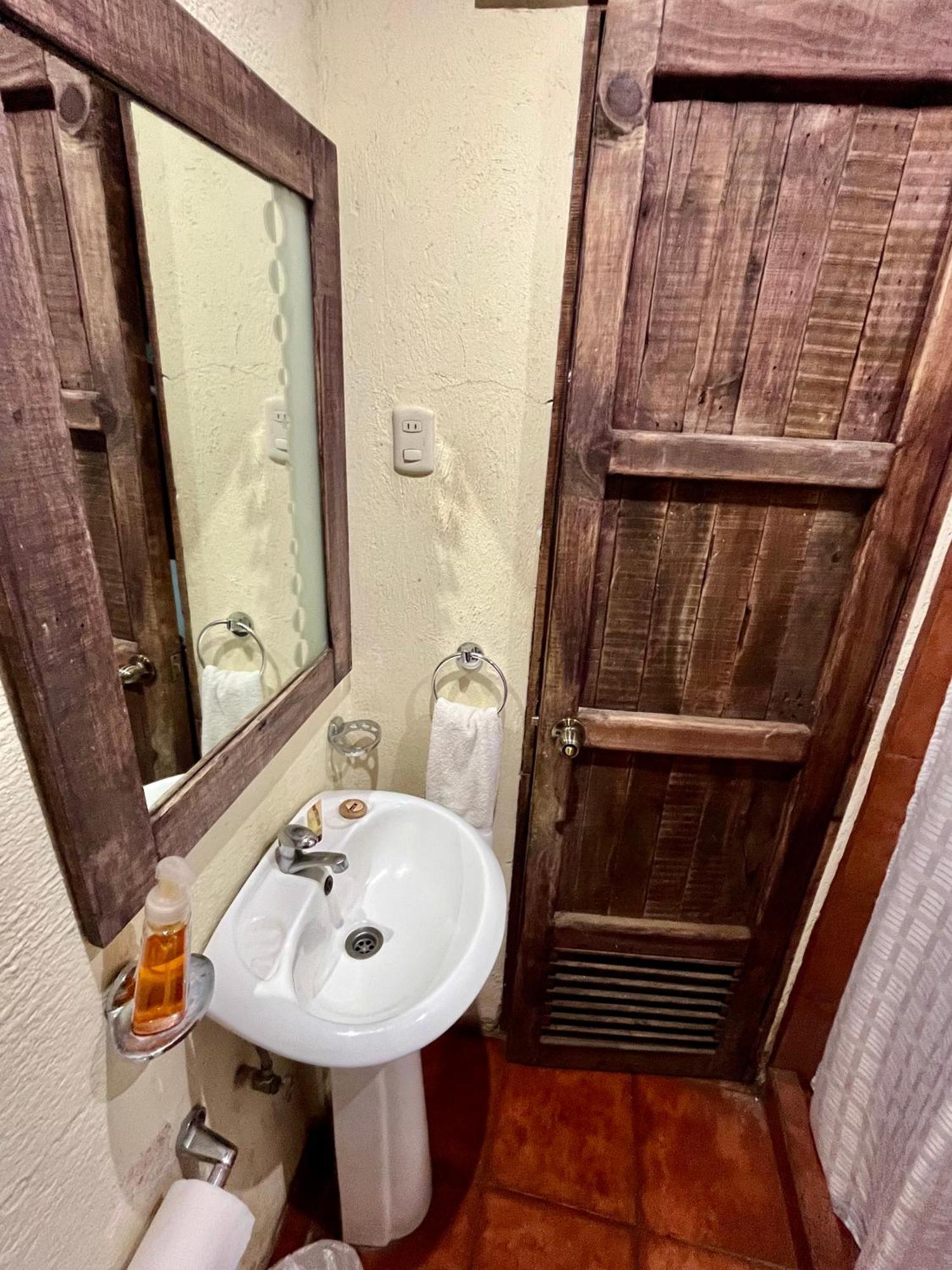 Hostal Antigueeno Antigua Eksteriør bilde